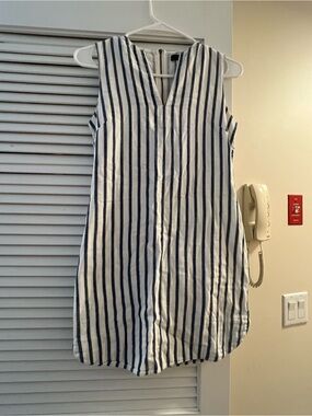 BCBGMaxAzria Navy & White Sleeveless Striped Shift Dress